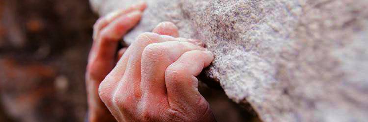 Klettertechnik - richtig greifen beim Bouldern